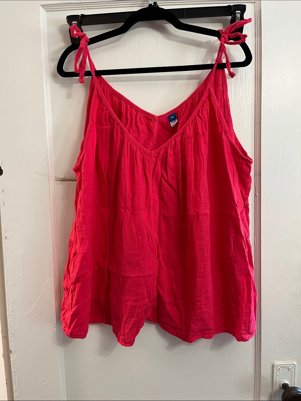 Old Navy Hot Pink Tie-Strap V-Neck Camisole